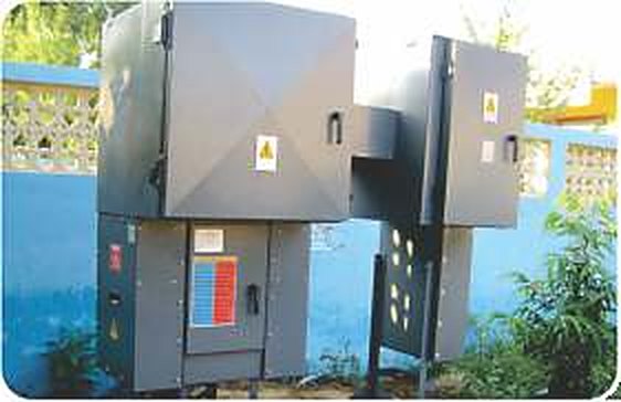 11 kV ring main unit installation